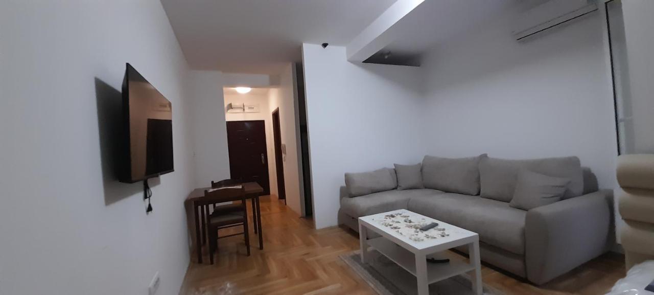 Apartment Luka Podgorica Exterior photo