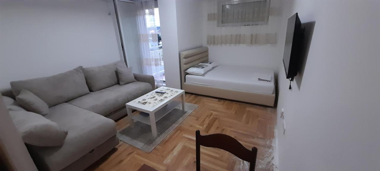 Apartment Luka Podgorica Exterior photo